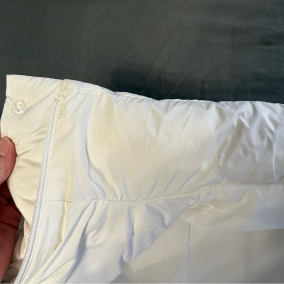 lululemon Wunder Puff Jacket sz 4 White - Like New Condition! - Picture 4 of 11